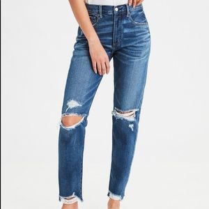 American Eagle High-Waisted Boyfriend Jean